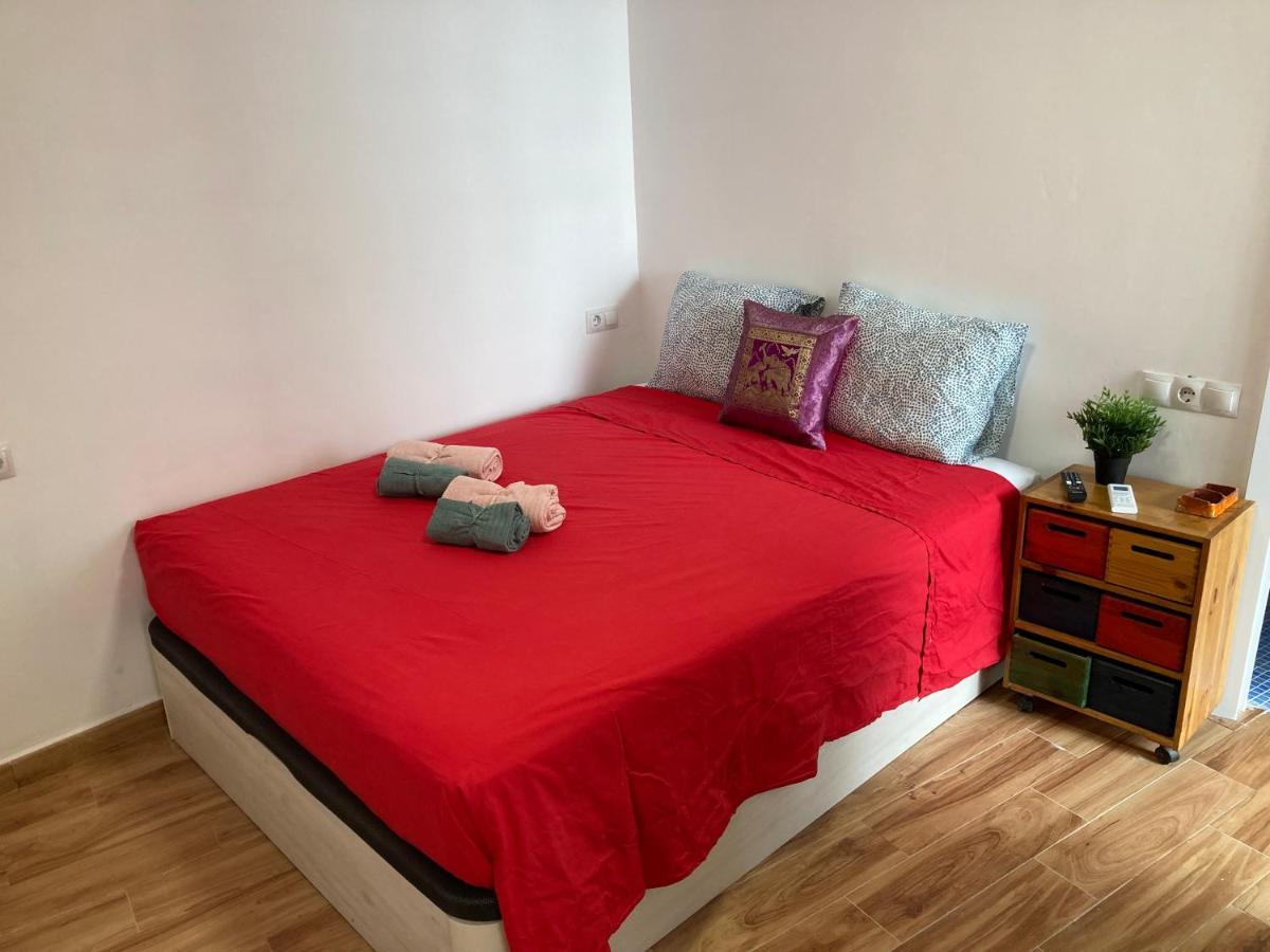 Malagueña Salerosa Apartamento - casa mata de 1 a 4 dormitorios con terraza o patio propio Málaga Exterior foto